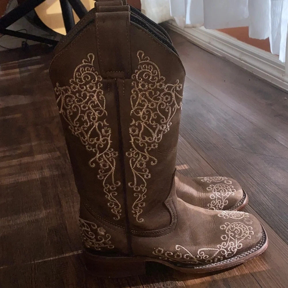 holster these stylish